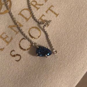 Kendra Scott Necklace